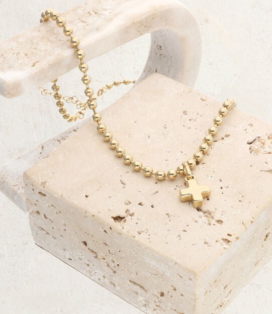 Look Hazte a gold necklace